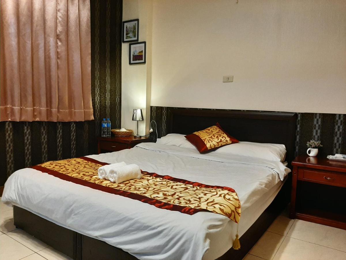 Tainan Suite II Kültér fotó